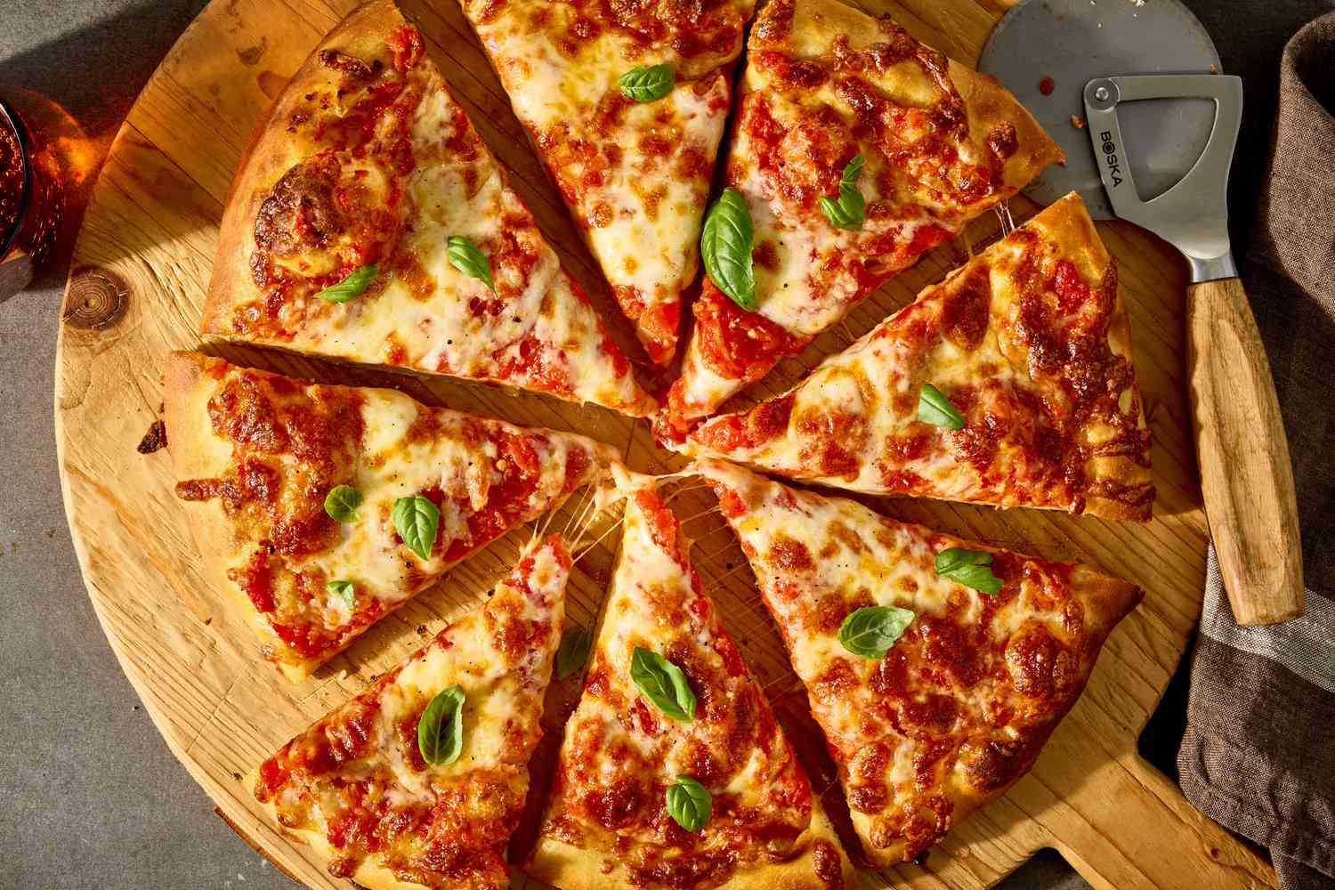 Homemade pepperoni pizza 